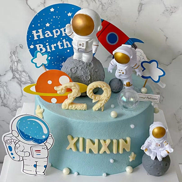 Astronaut 宇航员(Doll toppers may vary)