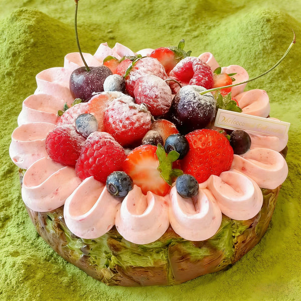 Rsapberry Matcha Basque Burnt Cheesecake