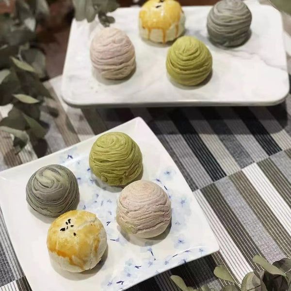 Egg Yolk Pastry 蛋黄酥(Pre-order required)
