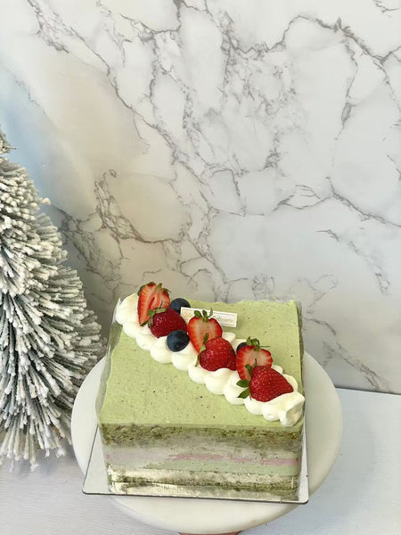 Pistachio Cake (Flourless) whole size pre-order required