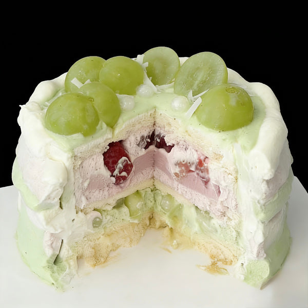 Oil Painting–Inspired Honeydew & Raspberry Chiffon Cake 油画蜜瓜