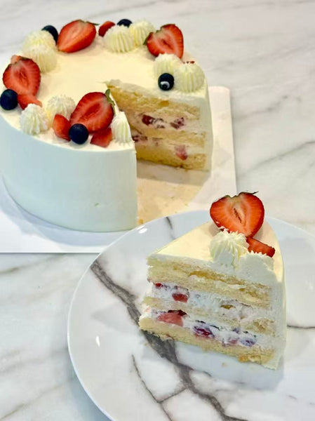 Fresh Strawberry Chiffon Cake 草莓多多