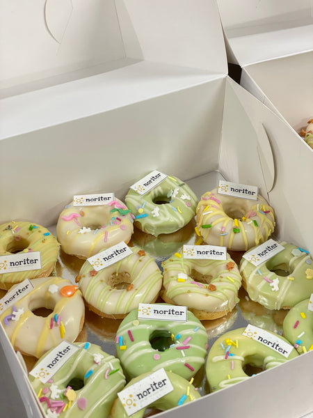 Themed Cupcakes/Popsicles (Please contact us for discussion)