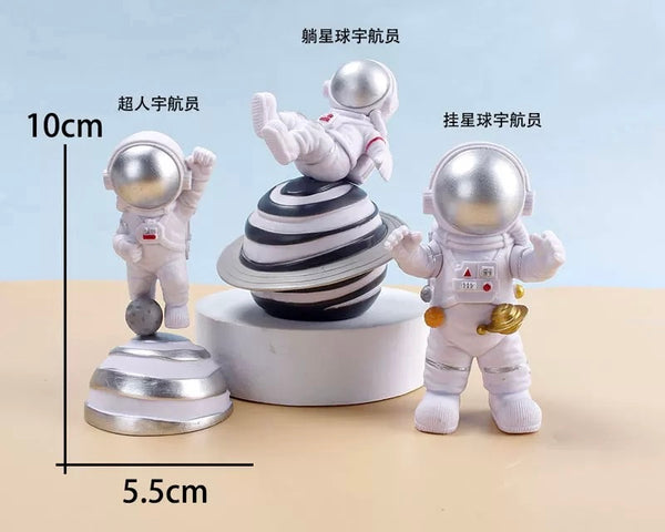 Astronaut 宇航员(Click in for different colors)