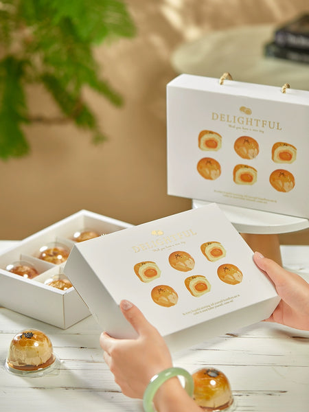 Egg Yolk Pastry 蛋黄酥(Pre-order required)