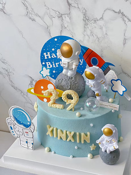 Astronaut 宇航员(Doll toppers may vary)