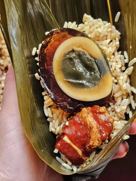 手工皮蛋肉粽 Preserved Egg & Meat Rice Dumplings