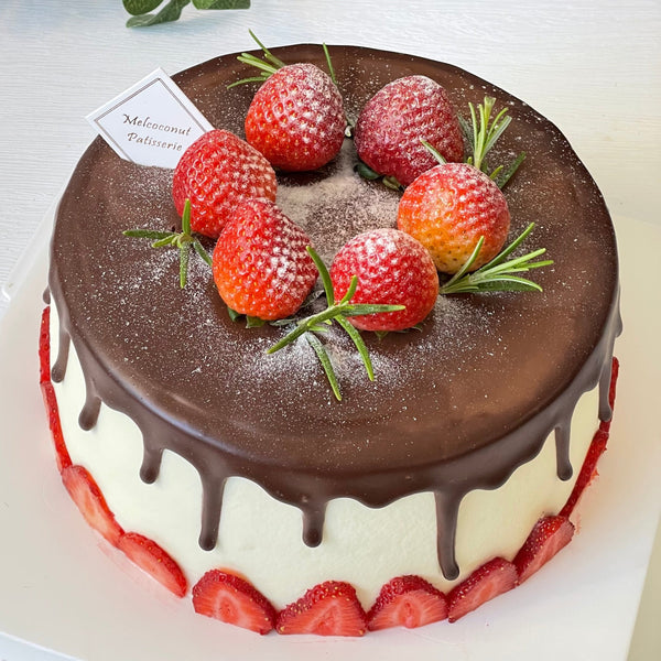 Strawberry With Chocolate Drip Cake